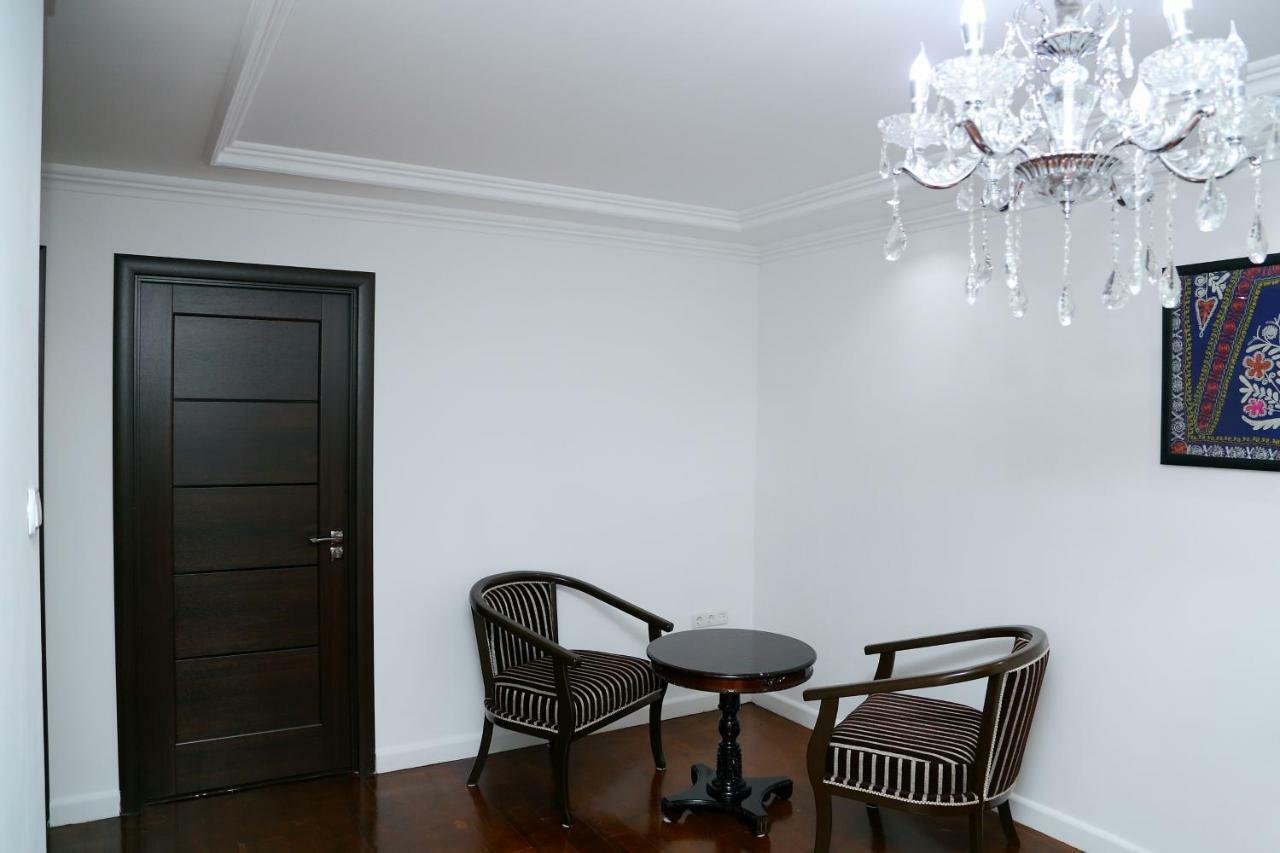 Apartment On Registon Kochasi サマルカンド エクステリア 写真